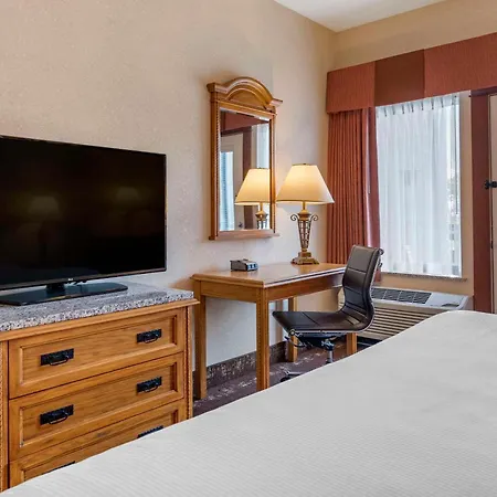 Kathryn Riverfront Inn, Ascend Hotel Collection Seaside Extérieur photo